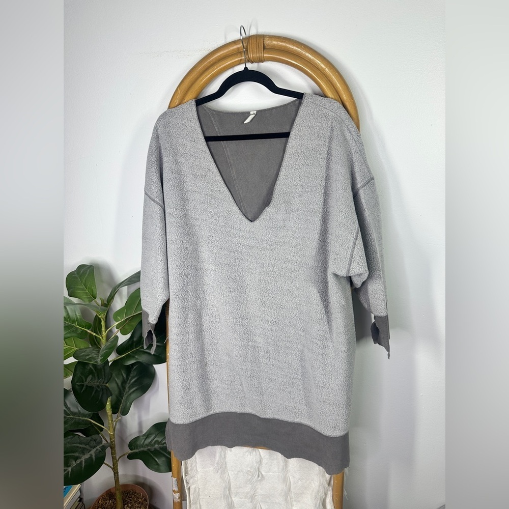 Free People Grey Oversized Comfy Sweater V Neck sz XS